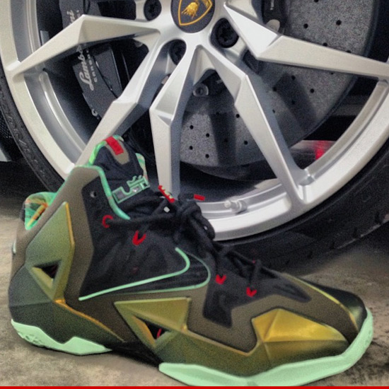 1029_matching_printed_shoes_instagram