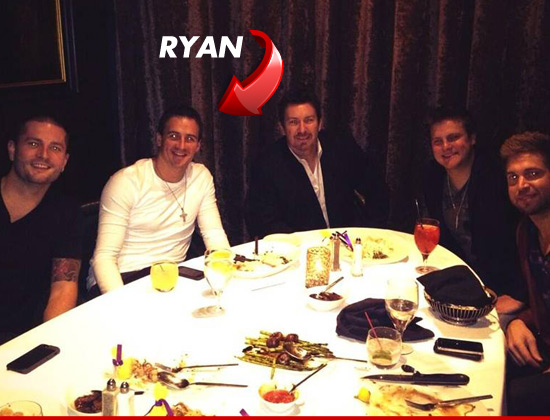 1031_RYAN_LOCHTE_TWITTER