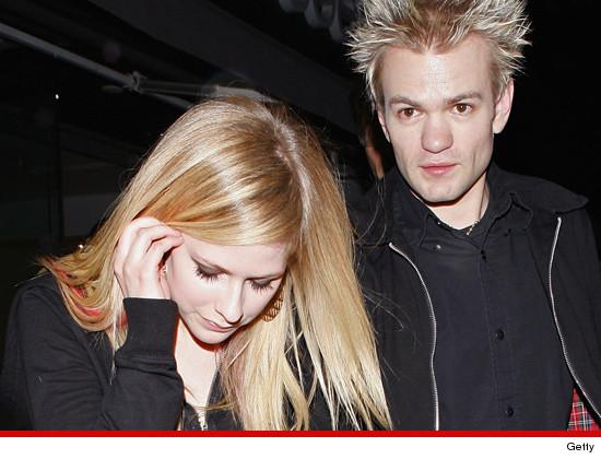 1107-avril-lavigne-deryck-whibley-getty
