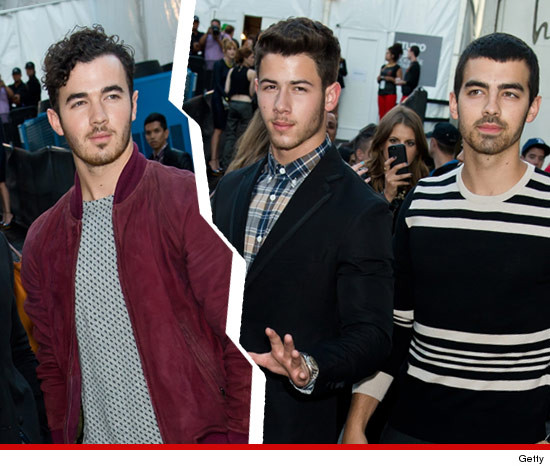 1113-jonas-brothers-split-getty