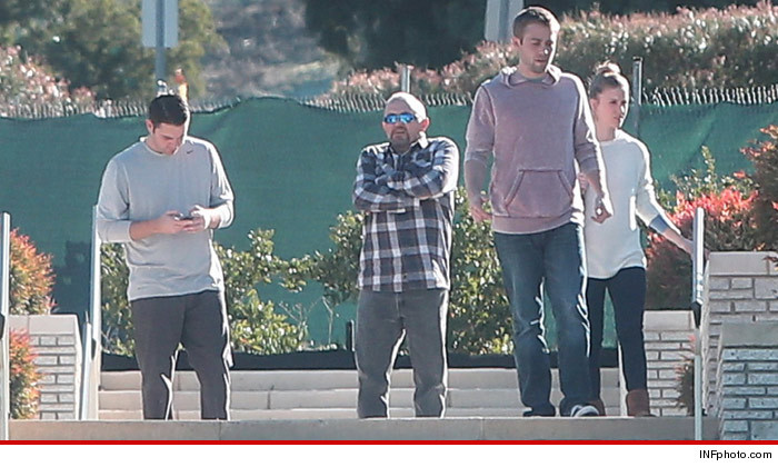 1211_paul_walker_family_plot_inf