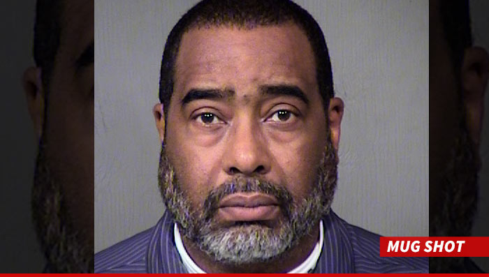 1212_earl_woods_jr_article
