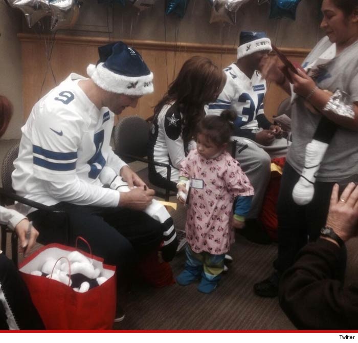 1216-tony-romo-twitter