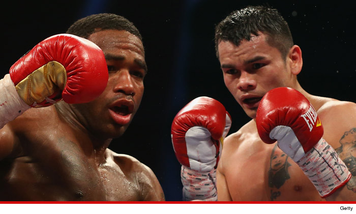 1217-adrien-broner-Marcos-Maidana-getty