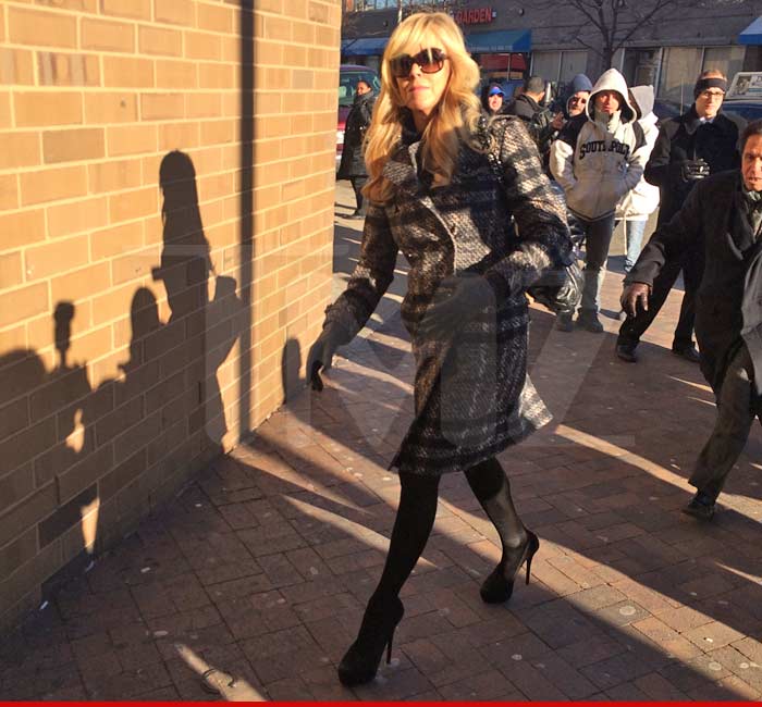 0107-dina-lohan-tmz-01