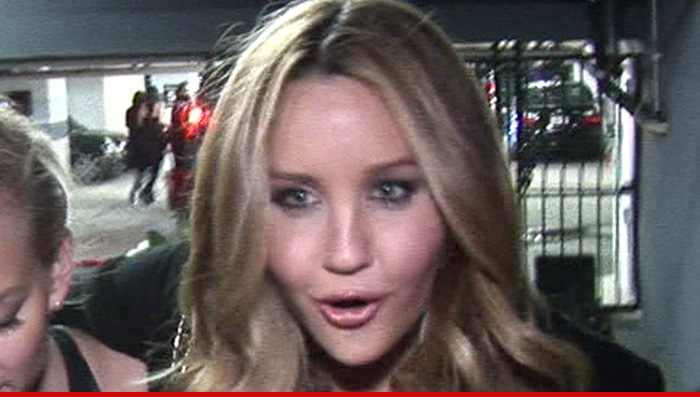 0108-amanda-bynes-01