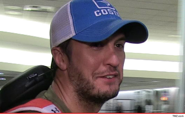 0117_luke_bryan_tmz