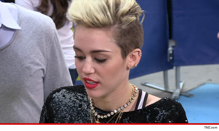 0117-miley-cyrus-tmz