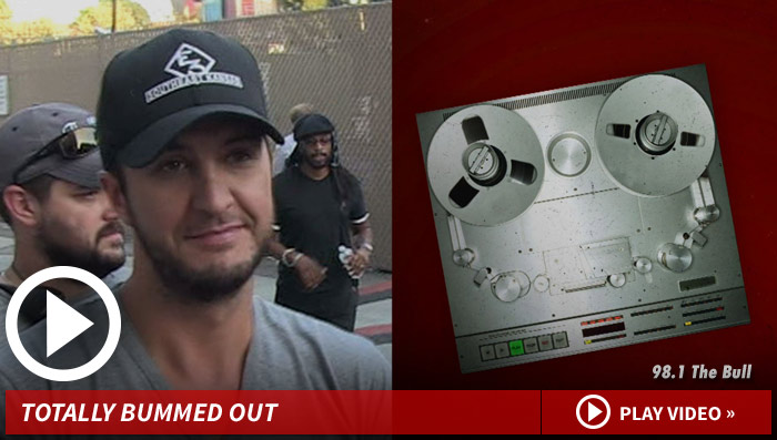 011714_luke_bryan_reel_launch