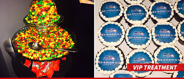 0128-seahawks-nets-skittles-cupcakes