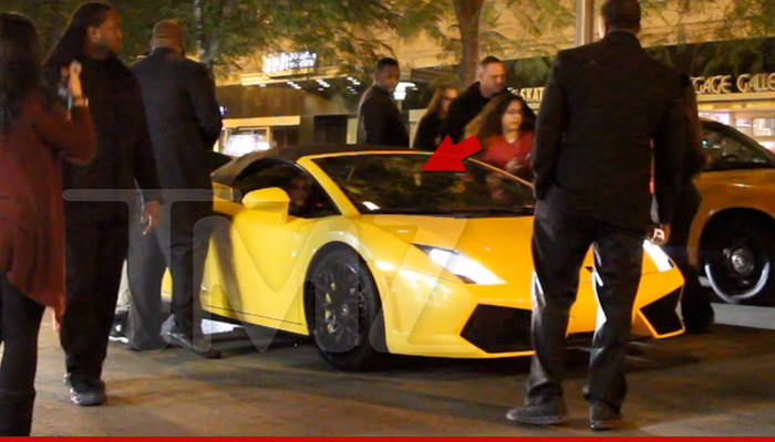0129-justin-bieber-driving