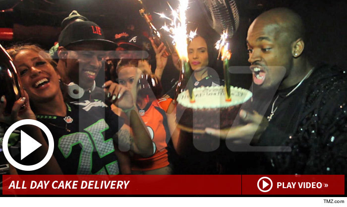 013014_adrian_peterson_cake_launch