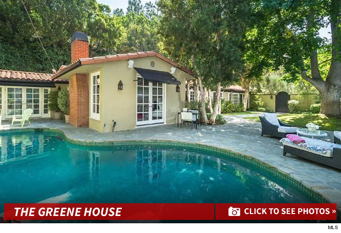 0204_ashley_greene_buys_house_photos_launch