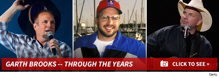 0214_GARTH_brooks_through_years_footer