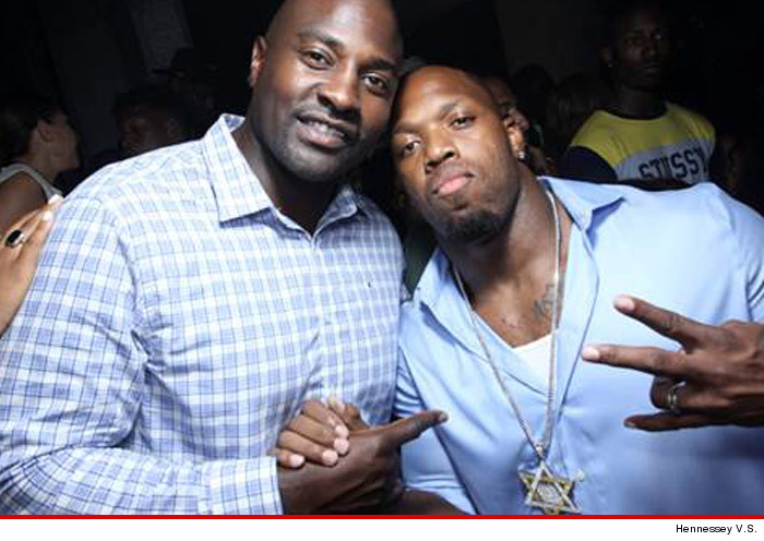 0218_terell_suggs_Hennessey-vs