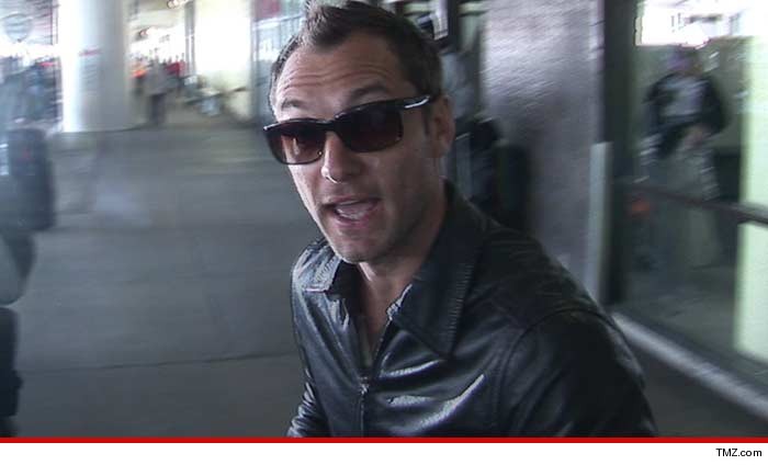 0228-jude-law-tmz-01