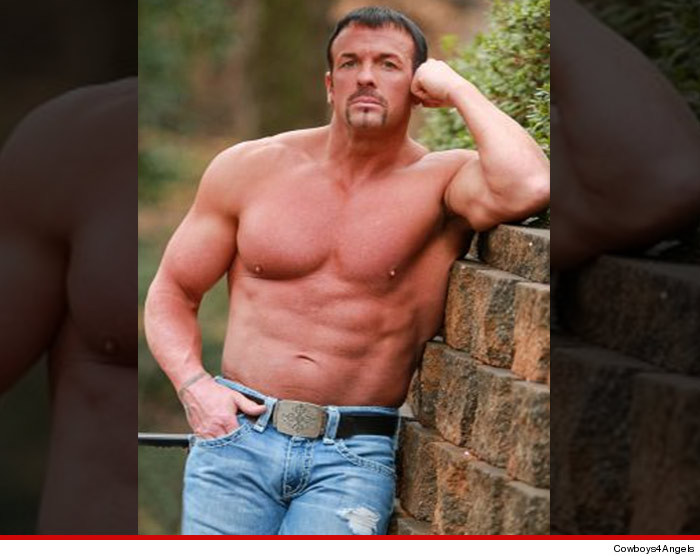 pijn springen Beweren Buff Bagwell is a Gigolo | Beautiful Persons