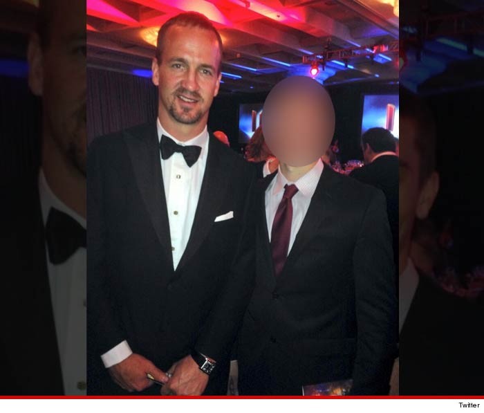 0304-peyton-manning-twitter2