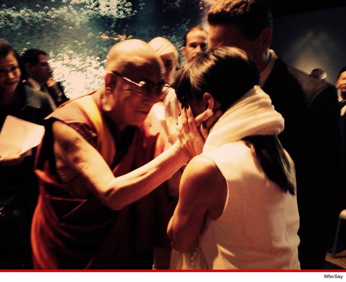 0306-eva-longoria-whosay