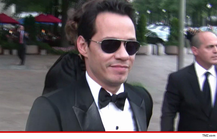 0307-marc-anthony-tmz-02