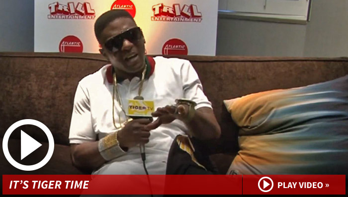 031214_lil_boosie_lsu_launch