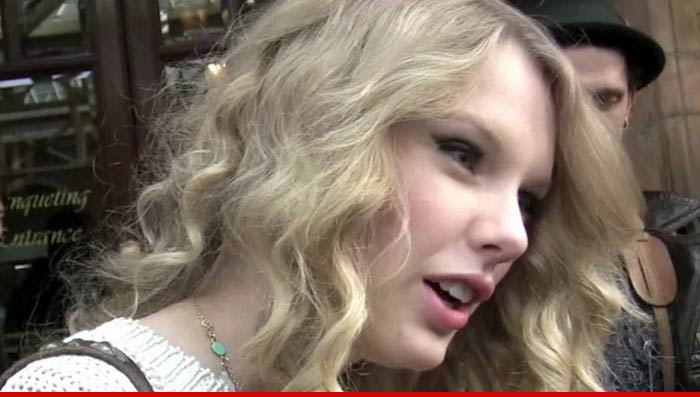 0325-taylor-swift-01