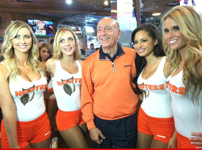 Dick Vitale Hooters