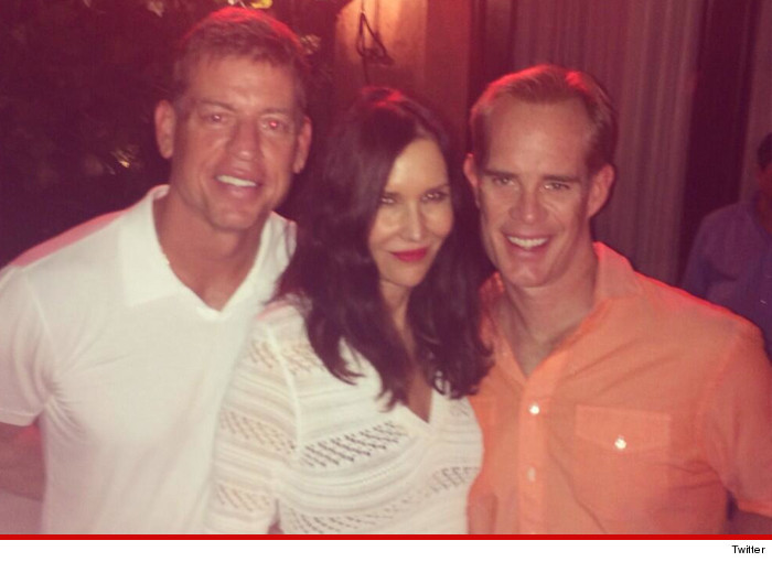 0413-Troy-Aikman-twitter-01
