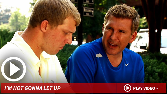 041614_chrisleyknows_kyle_launch