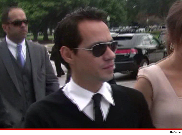 0502-marc-anthony-tmz-02