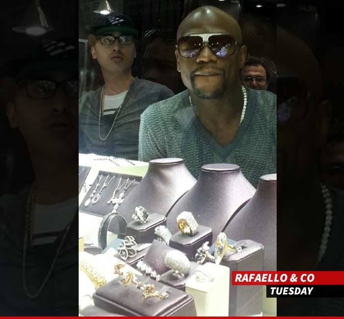 0514-mayweather-nowm-01