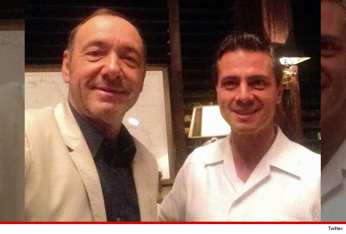 0517-kevin-spacey-mex-pres-twitter-01