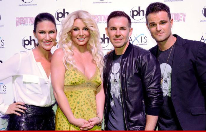 0519-britney-spears-bride-01