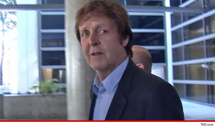 0522-paul-mccartney-tmz-01