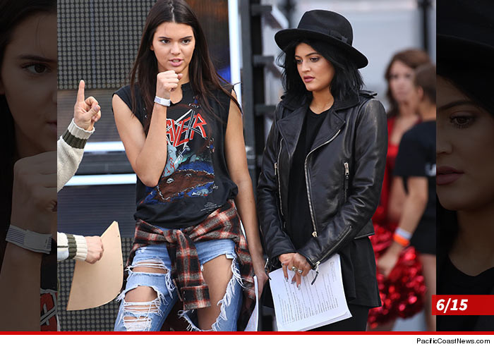 0615-kendall-kylie-sub-PCN-02
