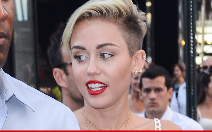 0616-miley-cyrus-02