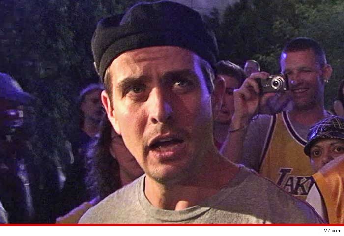 0619-joey-mcintyre-tmz-01