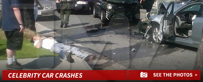 0623_celebrity_car_crashes_crash_wreck_photos_footer