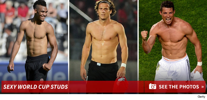 0626_sexy_world_cup_players_footer