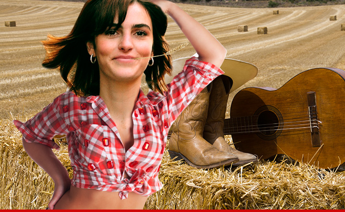 Ali Lohan Singing