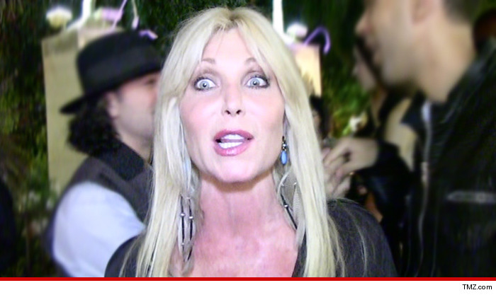0718-pamela-hasselhoff-tmz-01