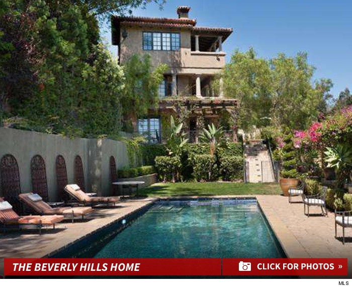 Mischa Barton Home