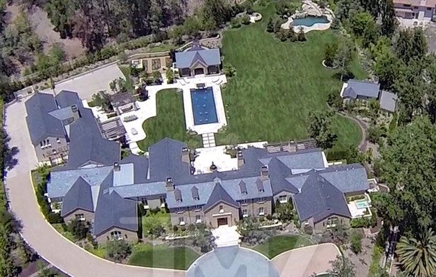 Kim and Kanye Buy $20 MILLION Estate ...  with Vineyards!