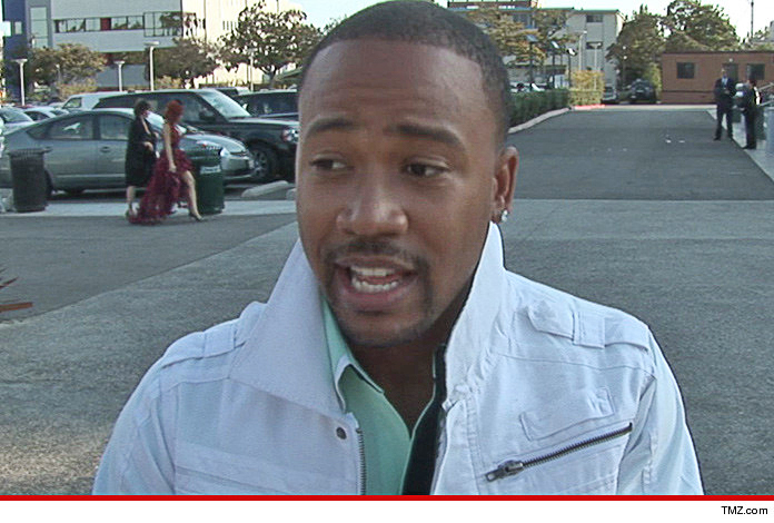 0808-columbus-short-tmz-01