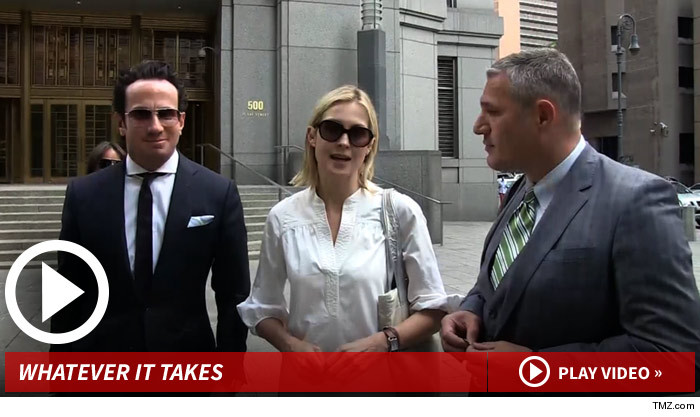 081314_kelly_rutherford_launch