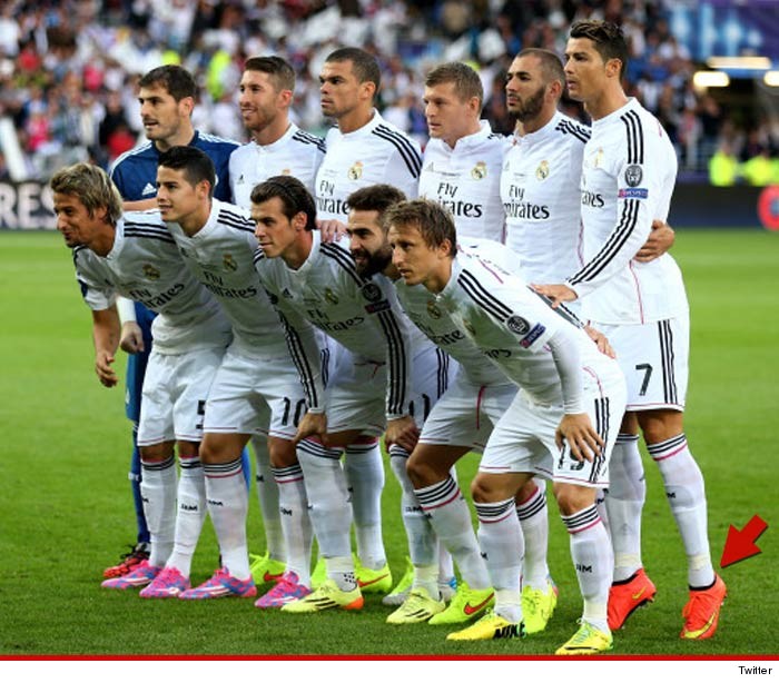 0814-ronaldo-tippy-toes-twitter