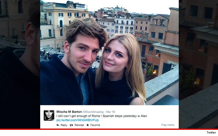 0818-mischa-barton-rome-SUB-twitter-01