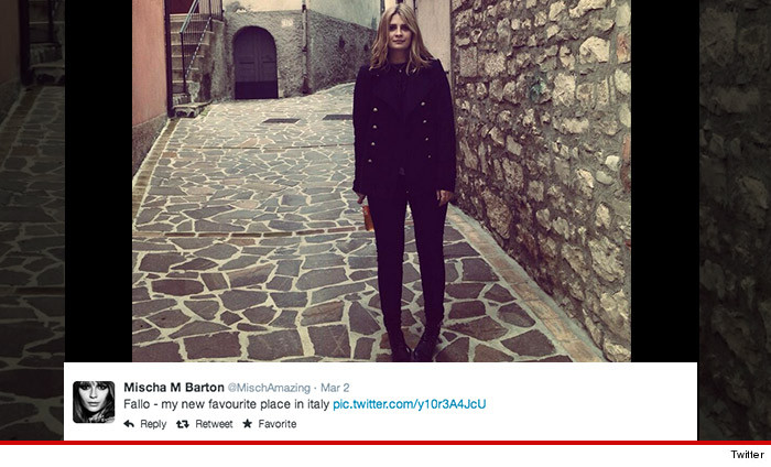 0818-mischa-barton-rome-SUB-twitter-03