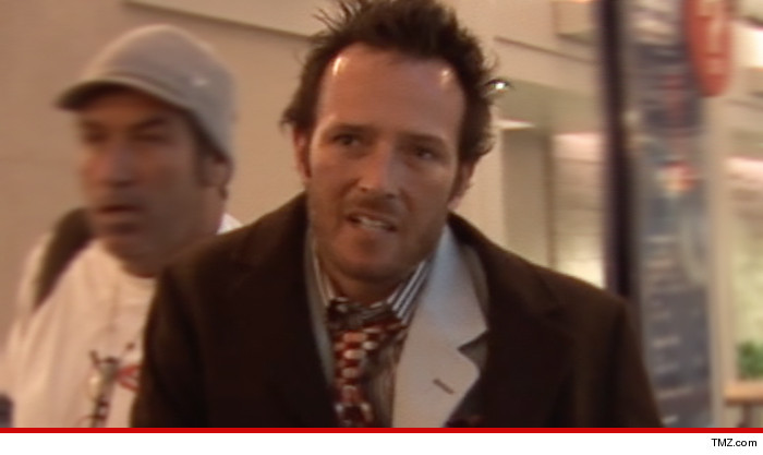 8022-scott-weiland-tmz-04