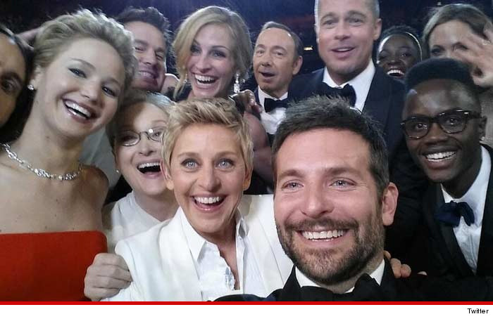 0902-ellen-oscar-selfie-twitter-01